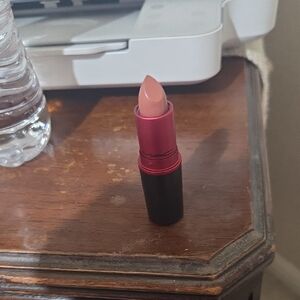MAC Cosmetics Soft Pink Lipstick